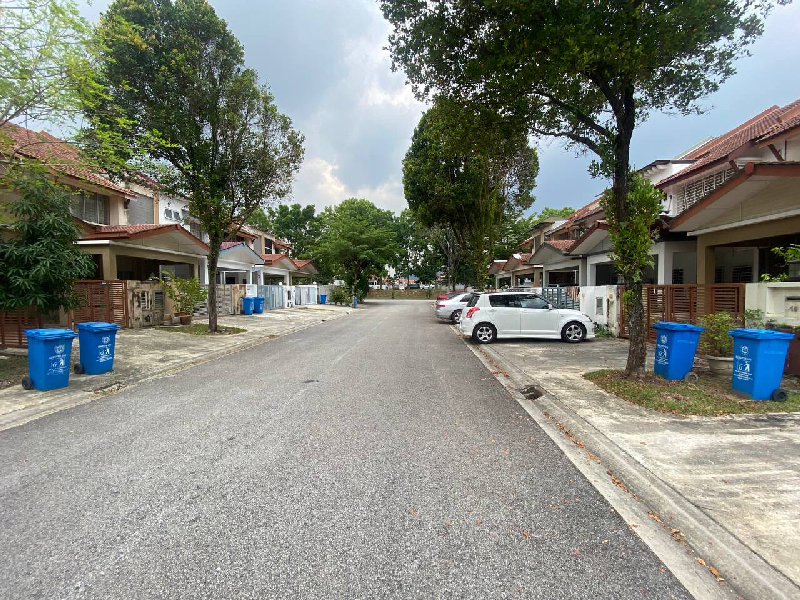 2 Storey Jalan Setia Perdana - photo 2