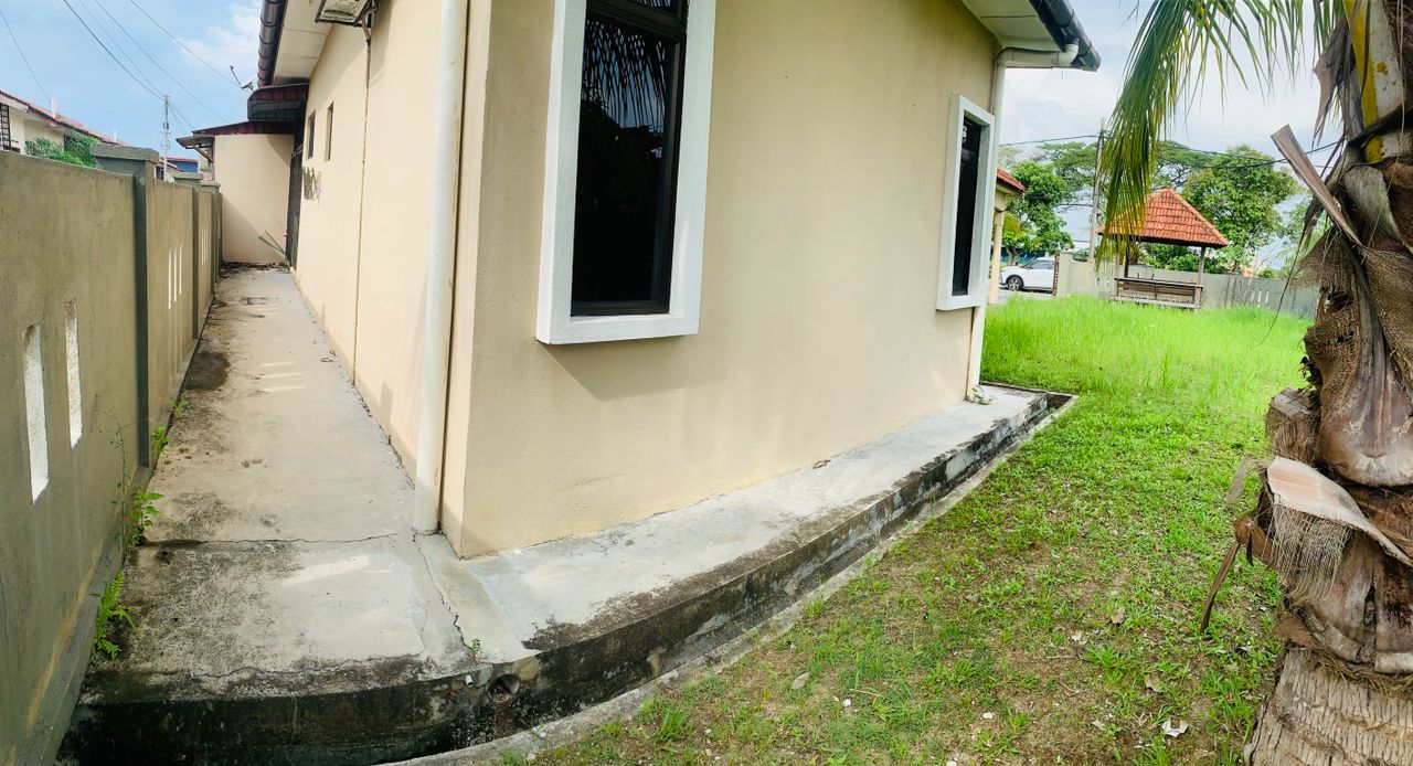 Corner Lot Single Storey House Bandar Seri Ehsan B - photo 13