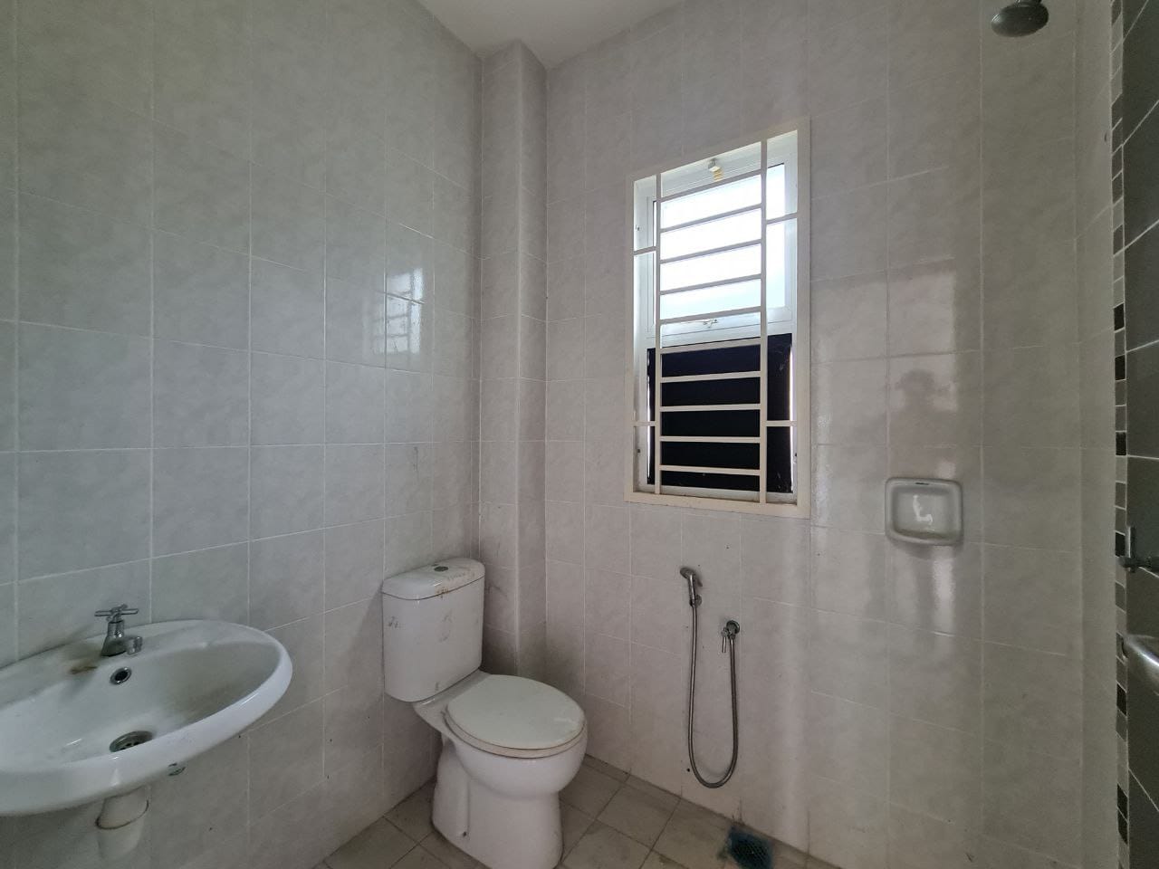 Semi D House Taman Bayu Alam Kuala Selangor - photo 10