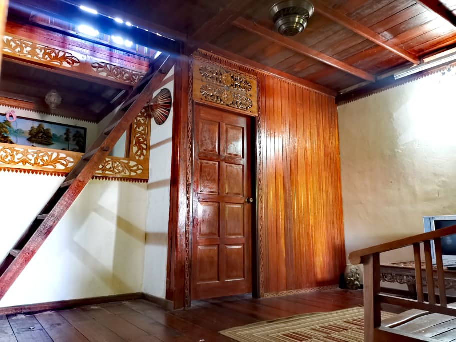 1 n half Storey House Semi D Desa Pinggiran Putra - photo 3
