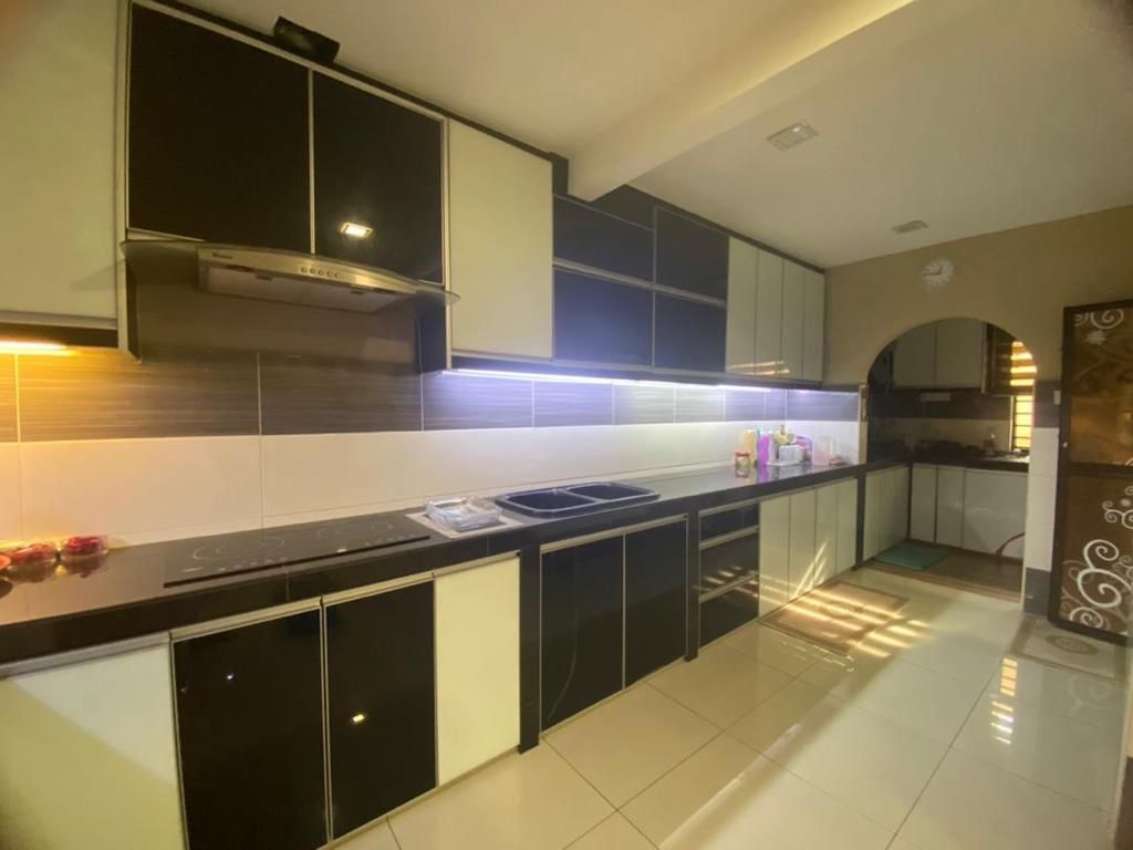 Double Storey Endlot Seksyen U2 Taman TTDI Jaya - photo 5