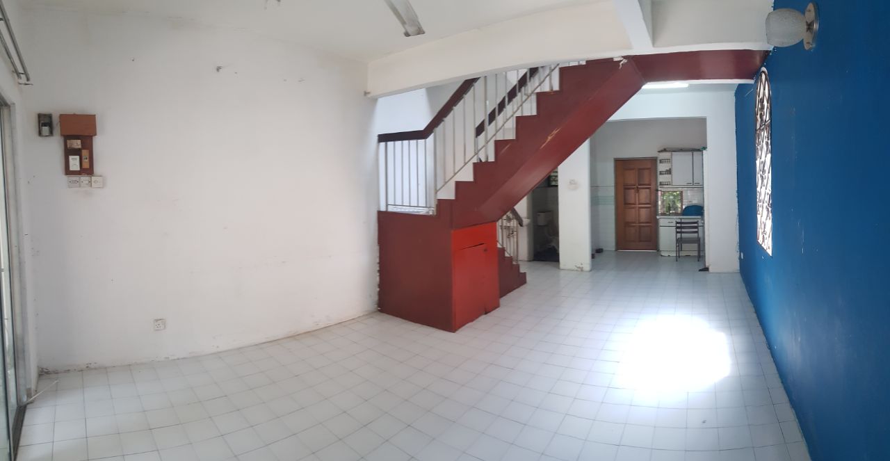Double storey House Fasa 9, Sri Gombak - photo 3