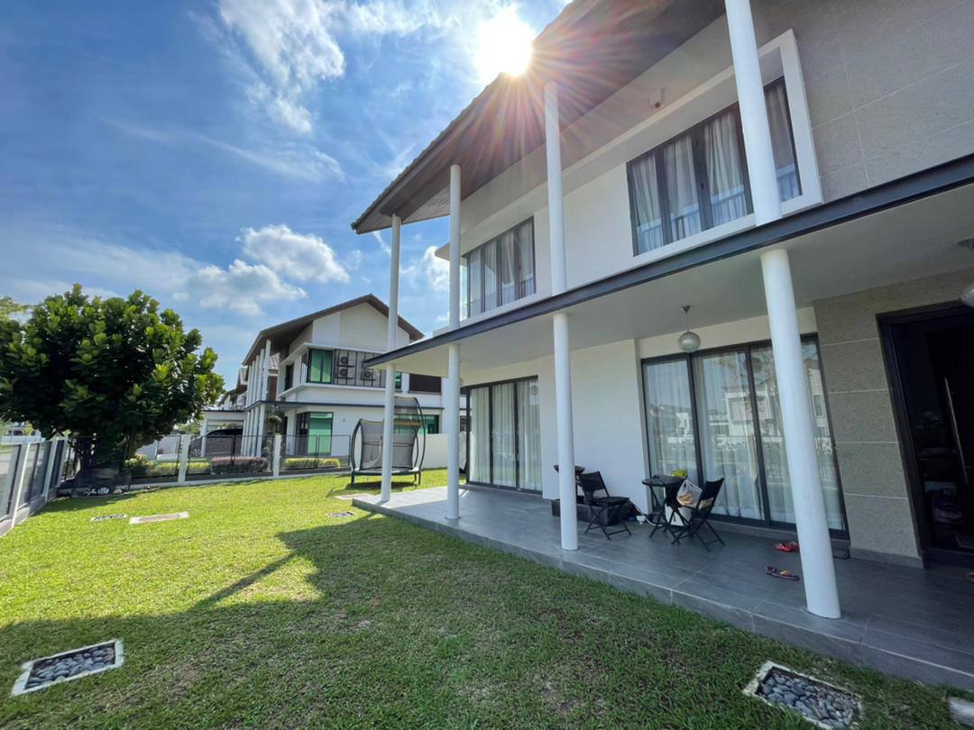 Twin Bungalow Elmia Garden Denai Alam Tiana Type - photo 2