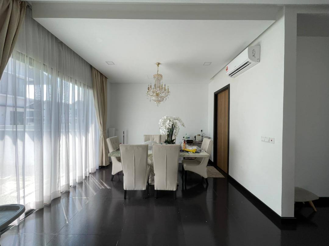 Twin Bungalow Elmia Garden Denai Alam Tiana Type - photo 7