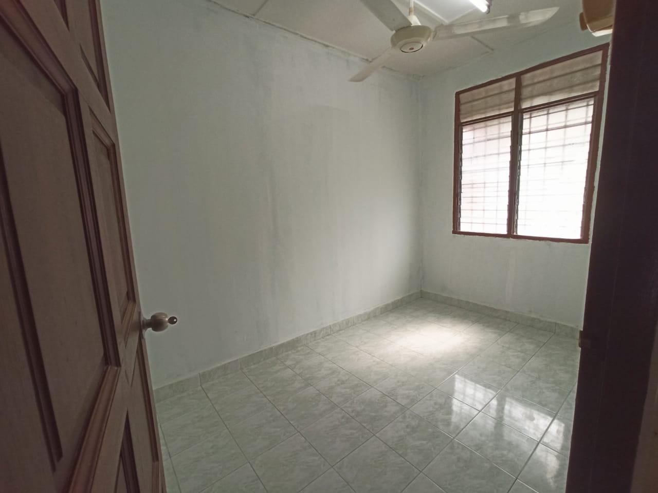 Teres 1 tingkat Bandar Kinrara 4 Puchong - photo 9