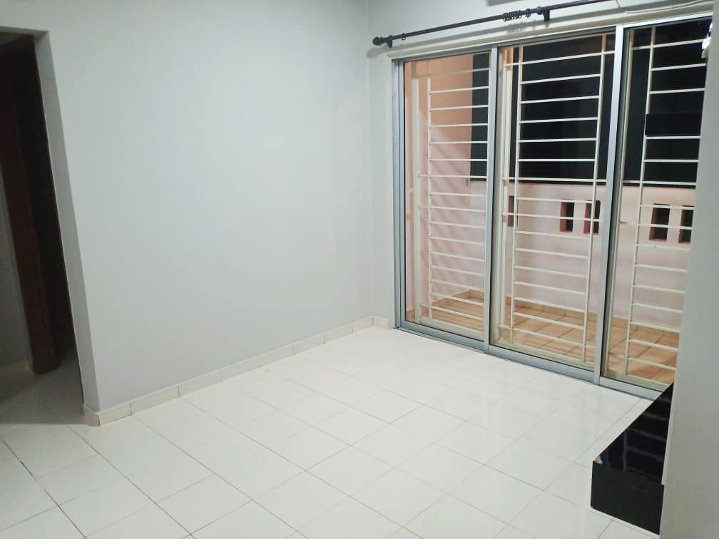 Pangsapuri Laguna Biru 1, Rawang Corner unit - photo 6