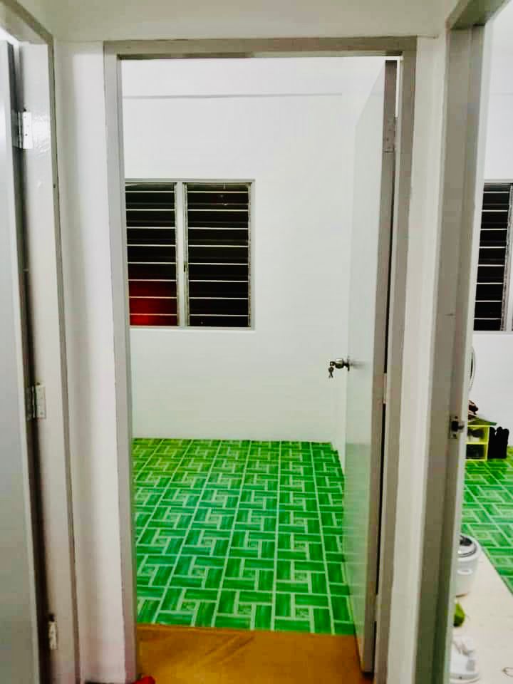 Apartment Puchong Utama Court 2 New Paint - photo 8