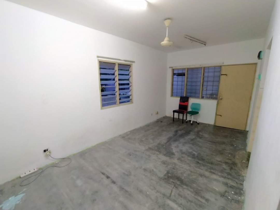 Pangsapuri Seri Jati Bandar Puteri Puchong  Corner - photo 2