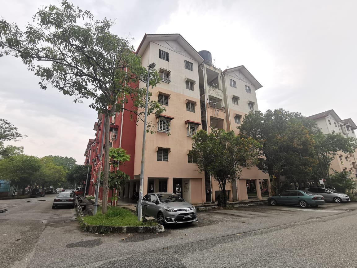 Flat Pkns Seksyen 7 Shah Alam Level 5 - photo 2