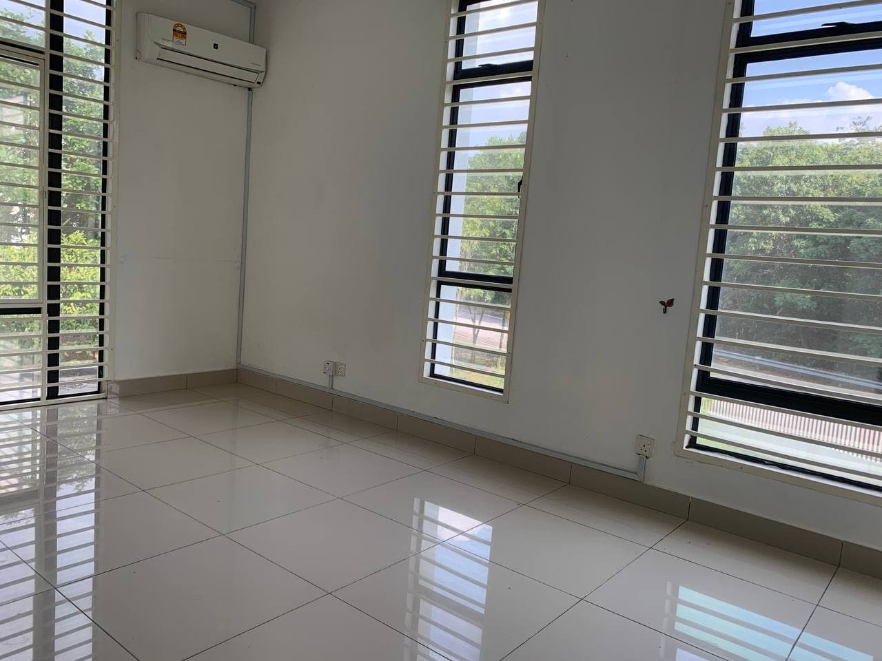 Double Storey Jln Novelis U1 Glenmarie Corner Lot - photo 8