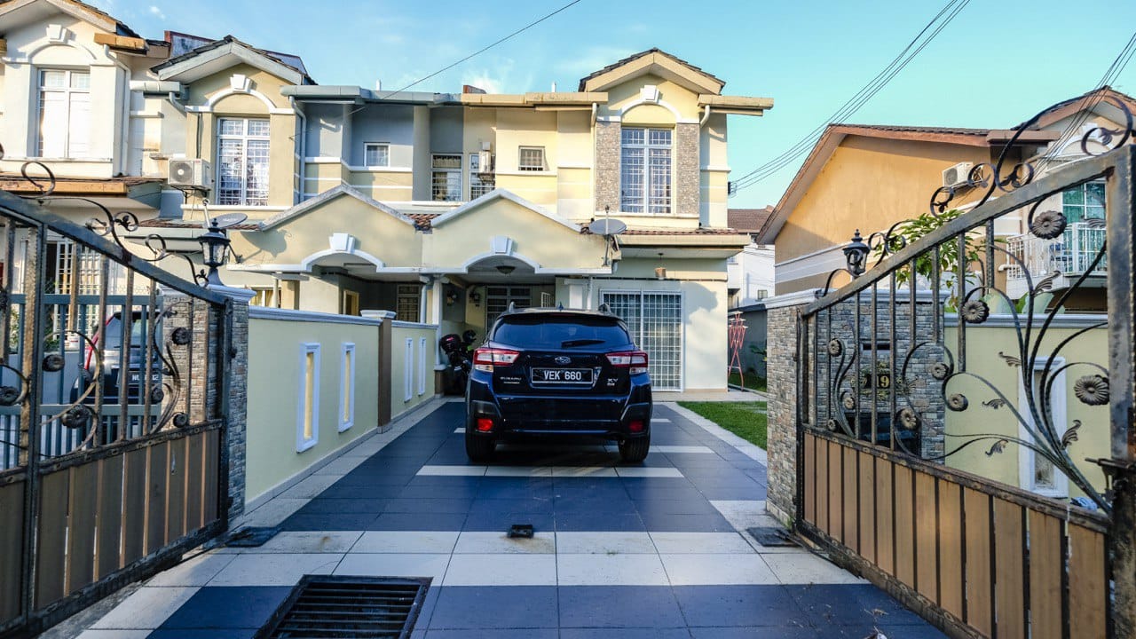 Endlot Cantik 2 Storey House Puncak Jalil - photo 1