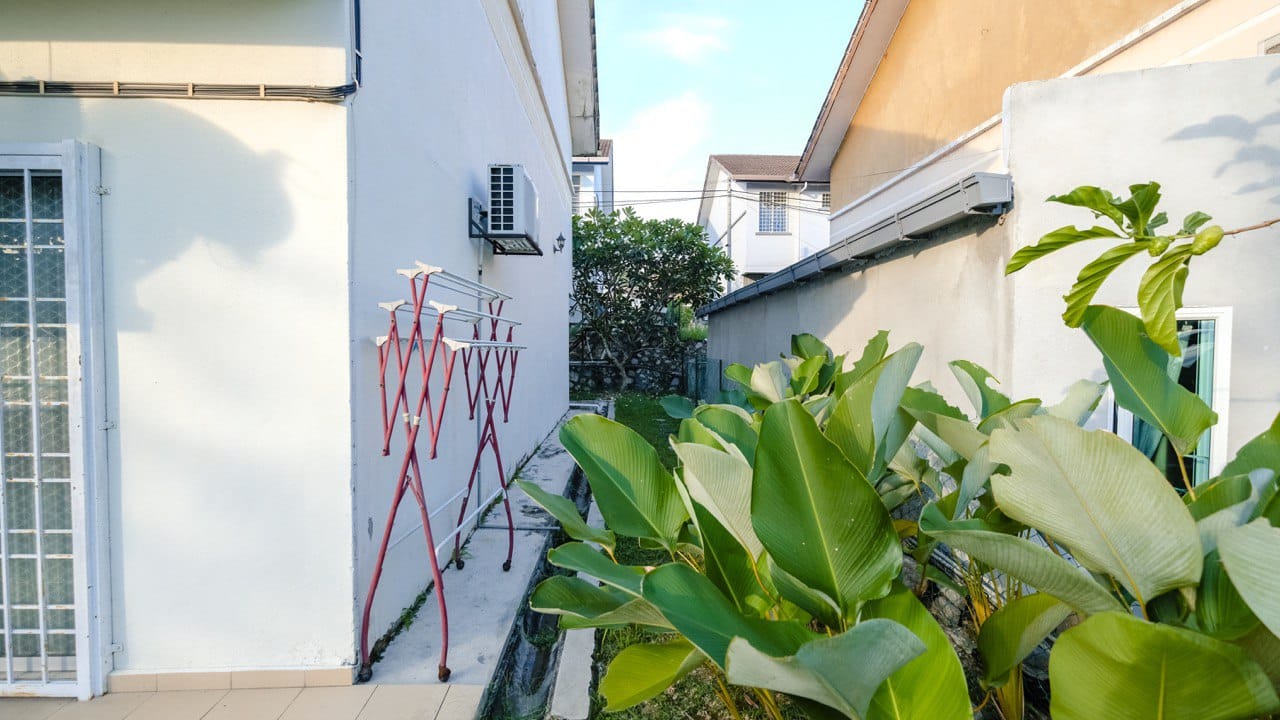 Endlot Cantik 2 Storey House Puncak Jalil - photo 4