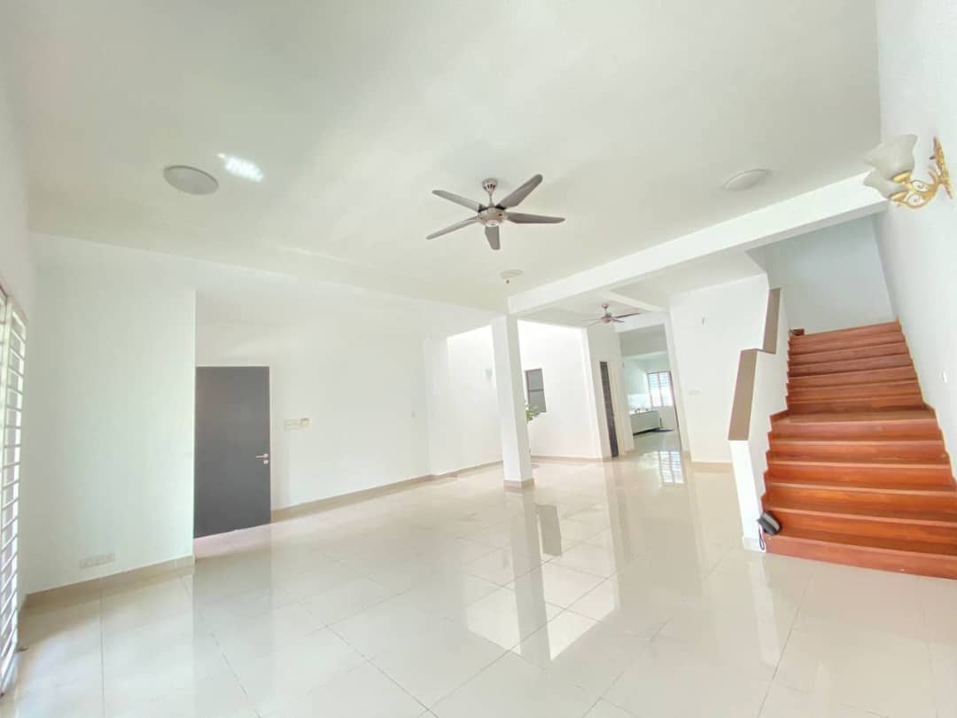 2 Stry House Pentas 2 Alam Impian Spacious Living - photo 2
