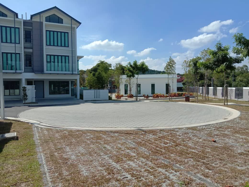 Brand New 3 Storey Andira Park Bukit Puchong - photo 2