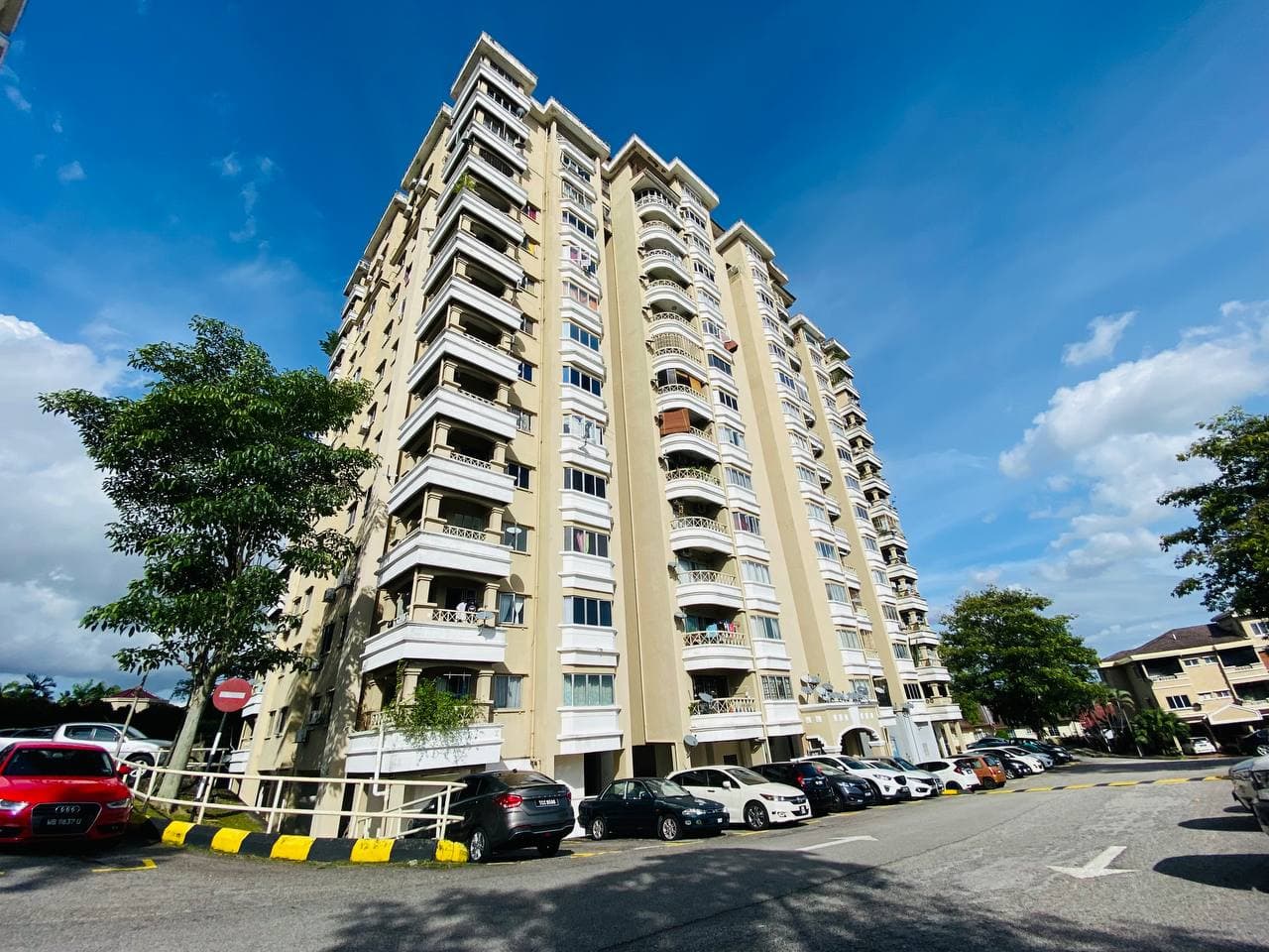 SRI MAHLIGAI CONDOMINIUM SEKSYEN 9 SHAH ALAM - photo 1