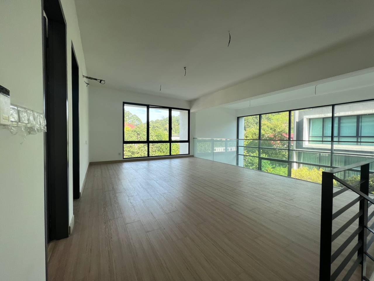 Triple Storey, Corner Unit, Perdana Heights