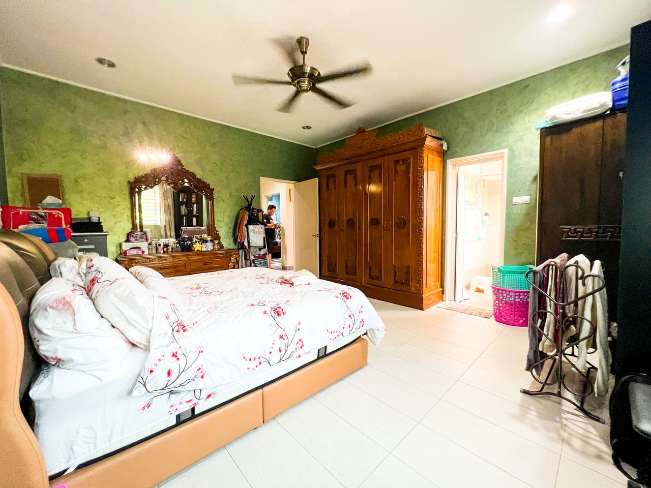 Corner Lot, 2 Storey, Taman Pinggiran USJ, Subang - photo 3