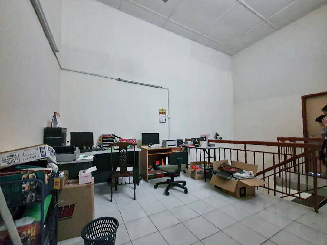 2 Storey, Taman Nusa Subang, Shah Alam - photo 3
