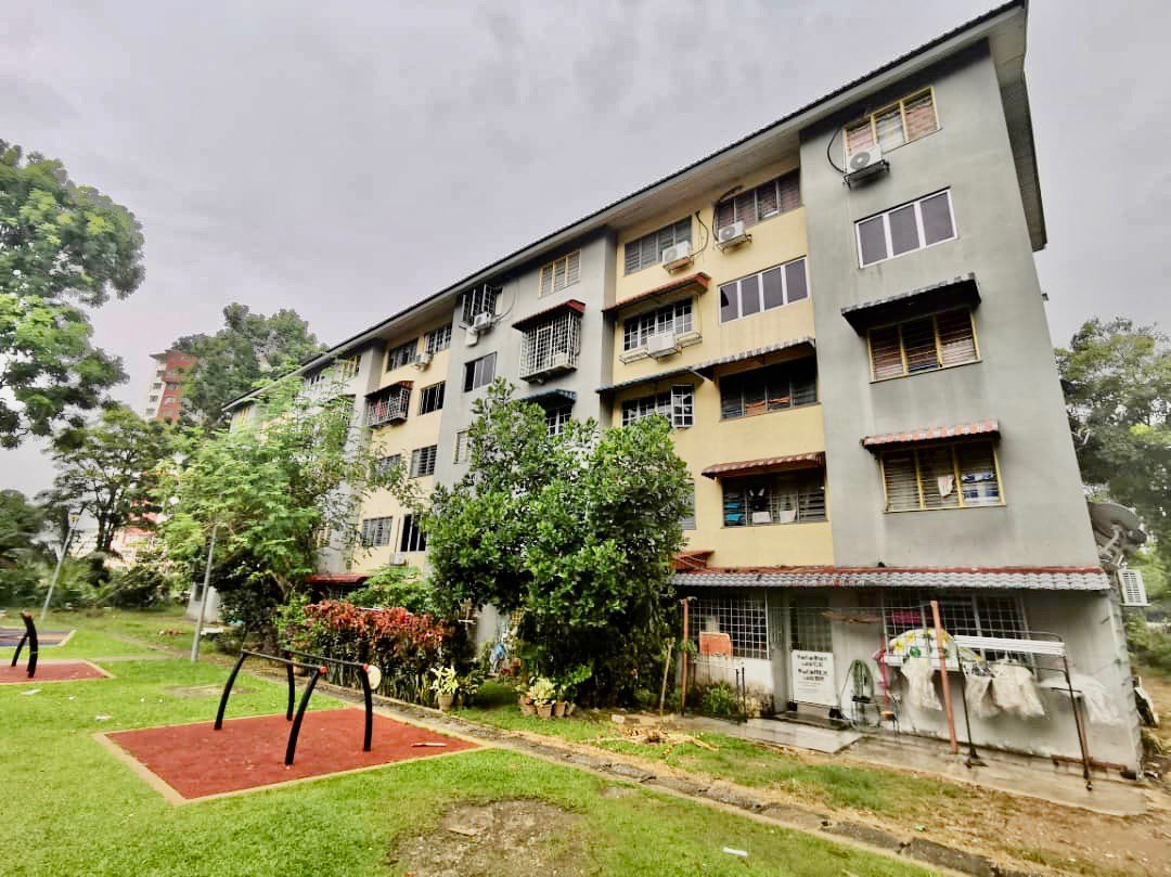 FURNISHED Flat Taman Wilayah Selayang - photo 1