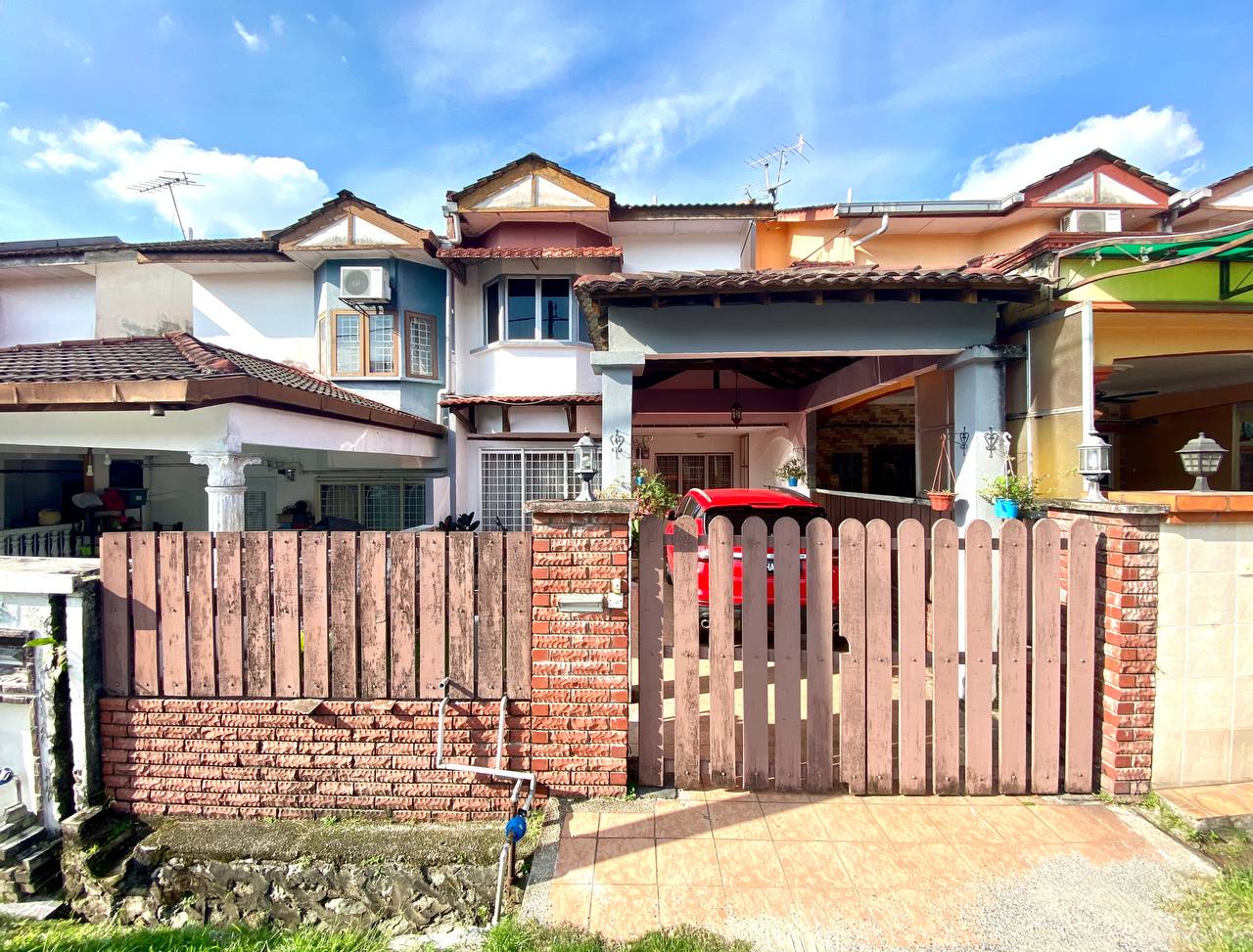 RENOVATED Double Storey, Taman Jasmin, Kajang - photo 8