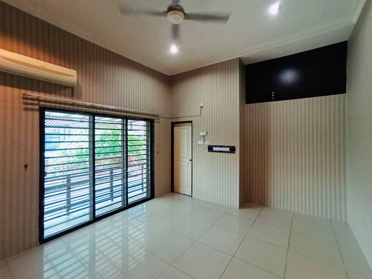 2 Storey, Suria Residence, Mantin Negeri Sembilan