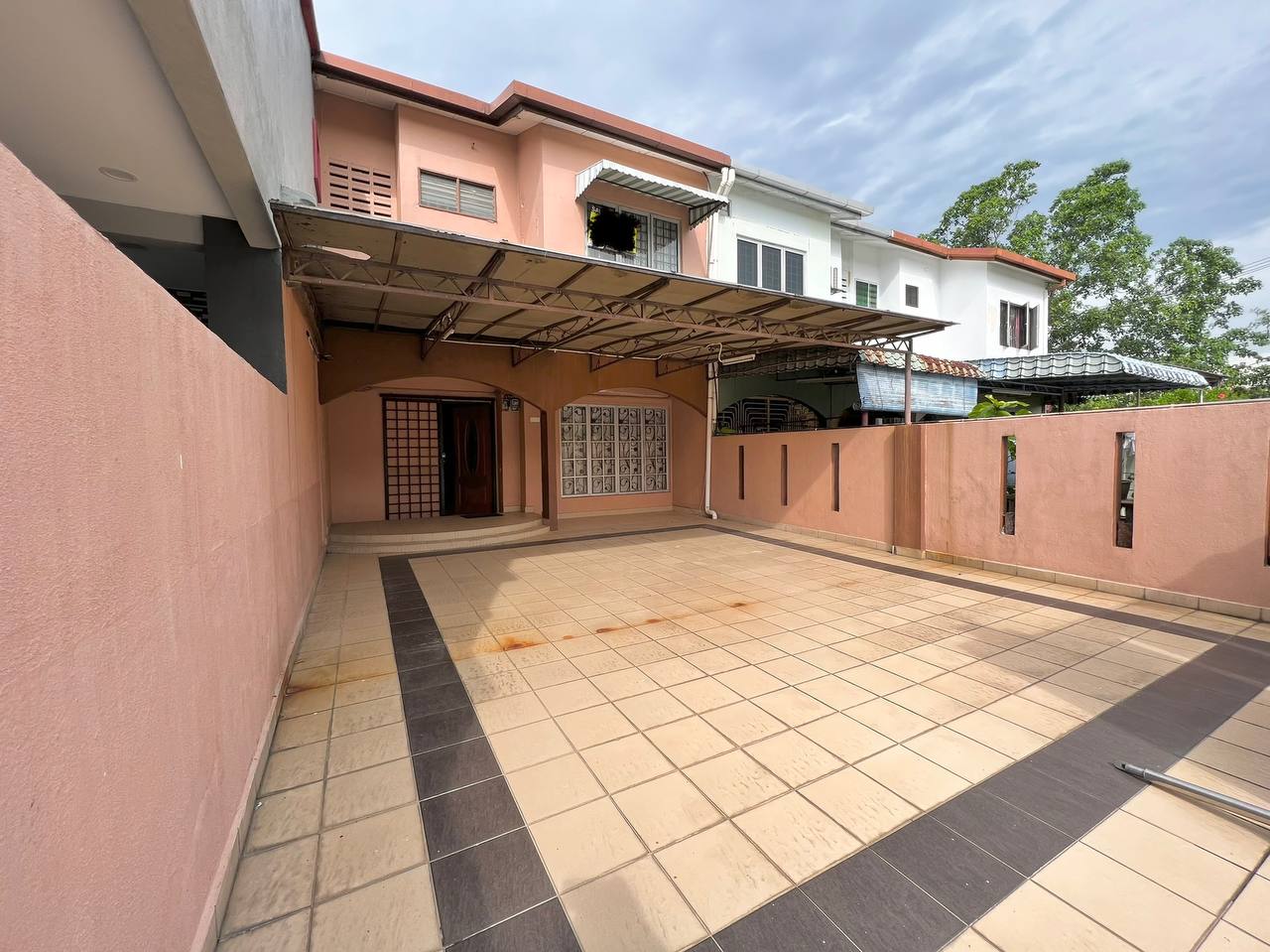 Double Storey Terrace Taman Sri Andalas, Klang