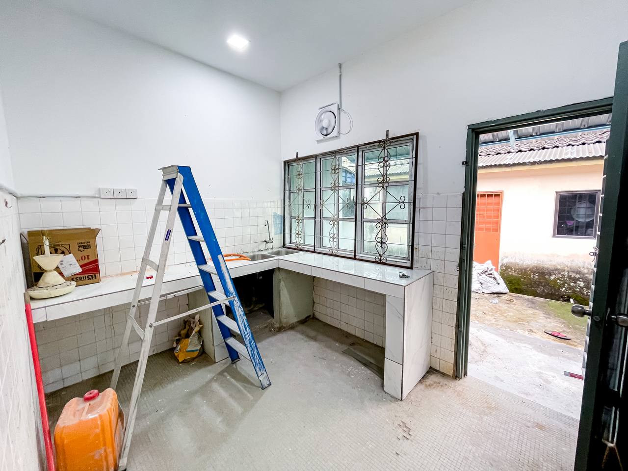 RENOVATED 1 Storey, Taman Bunga Raya, Setapak KL - photo 3