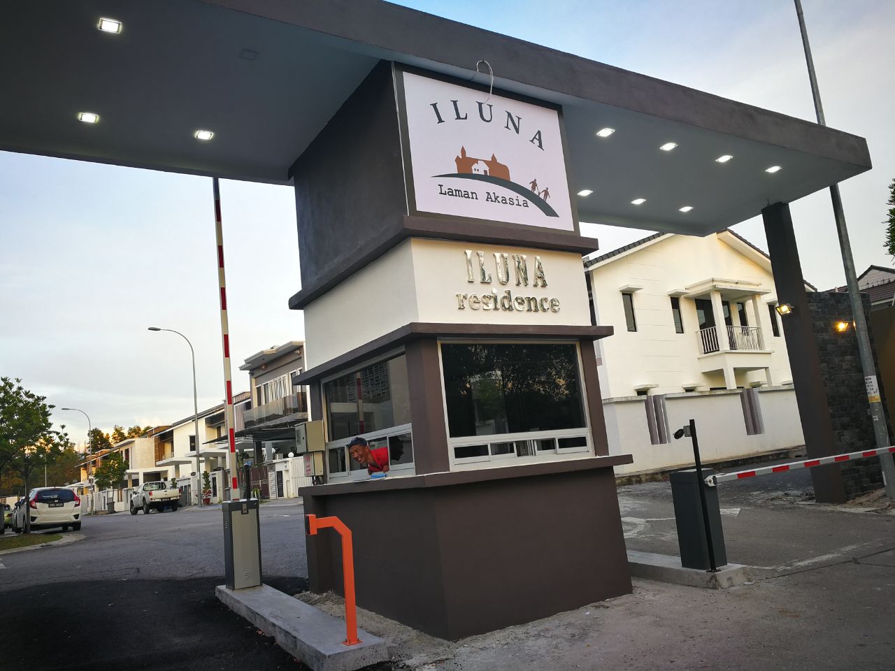LAMAN AKASIA, NILAI IMPIAN
