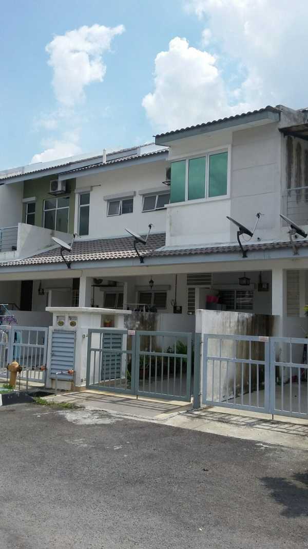 Town Villa Taman Tasik Puchong - photo 2