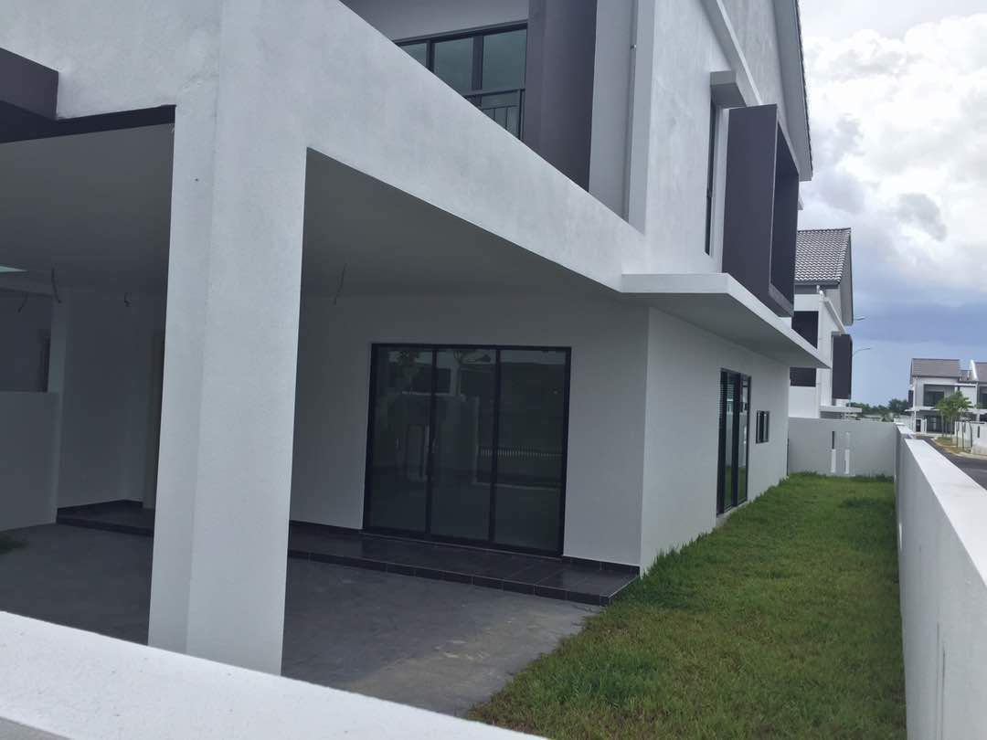 Endlot 2 Storey Laman Delfina Nilai Impian - photo 2
