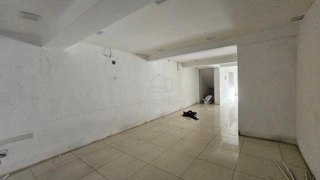 Wisma malvest shophouse rm5000 mac25 - photo 2