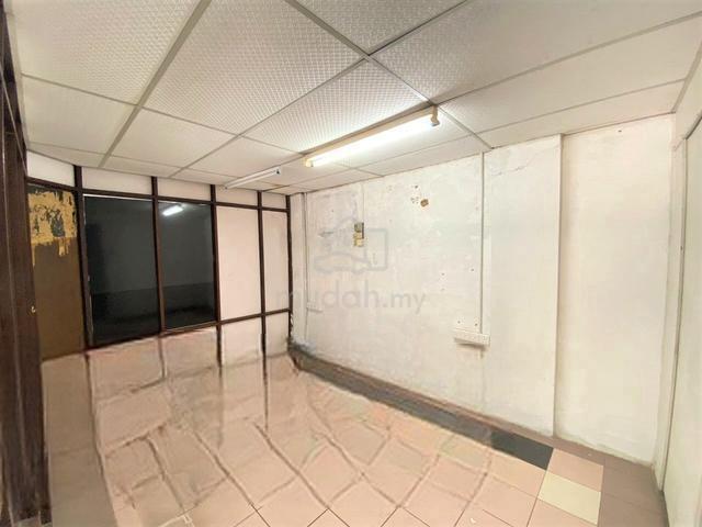 Terengganu road warehouse rm9k jun 25 - photo 3