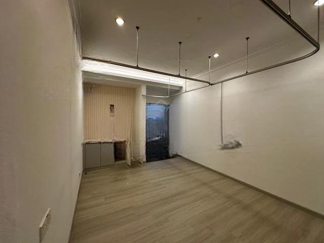 Jalan kelawai shoplot rm25k sep 25 - photo 2