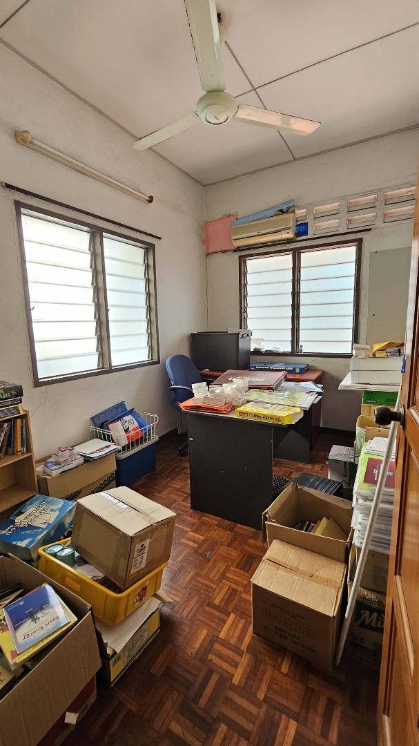 Single storey terrace rm600k nov 25 - photo 3