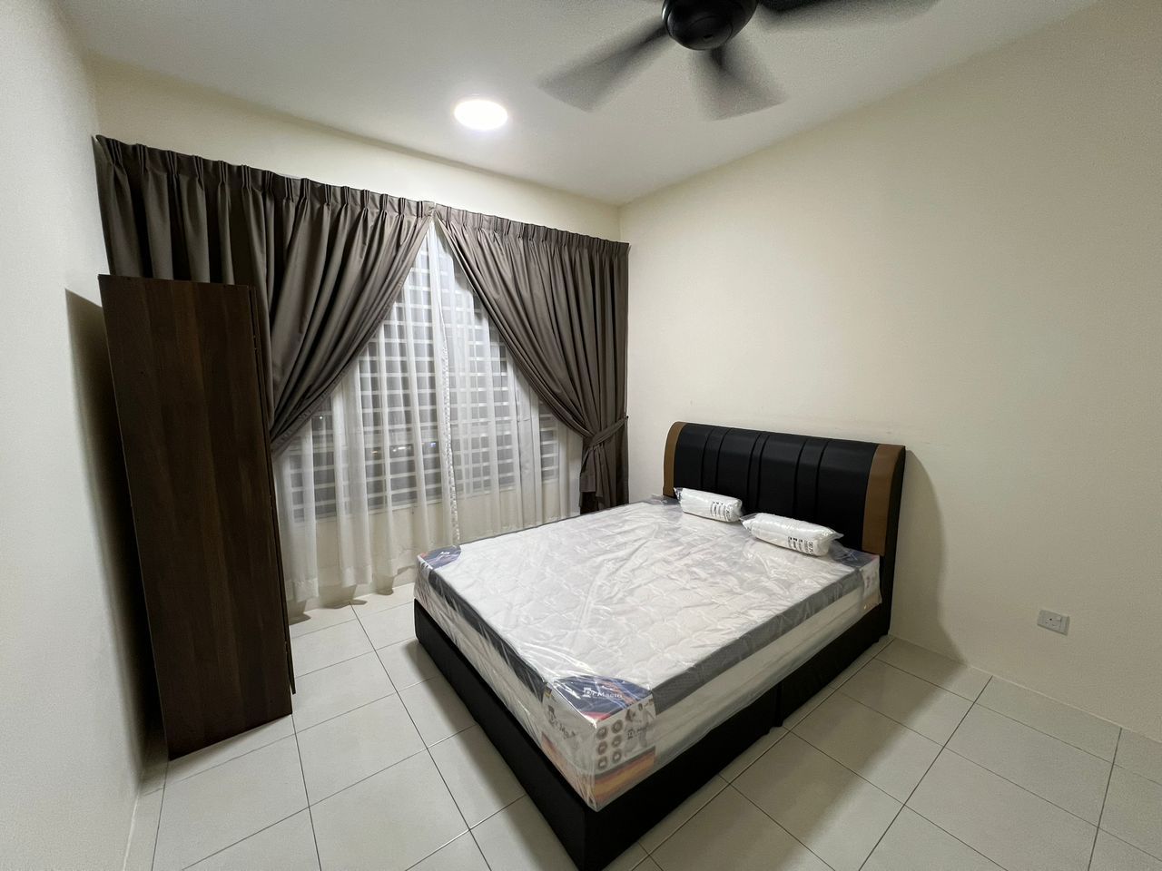 Mahsuri Square rm1800 dec 25 - photo 3