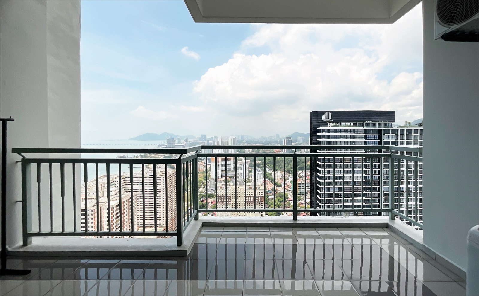Grace residence rm2800 dec 25 - photo 3