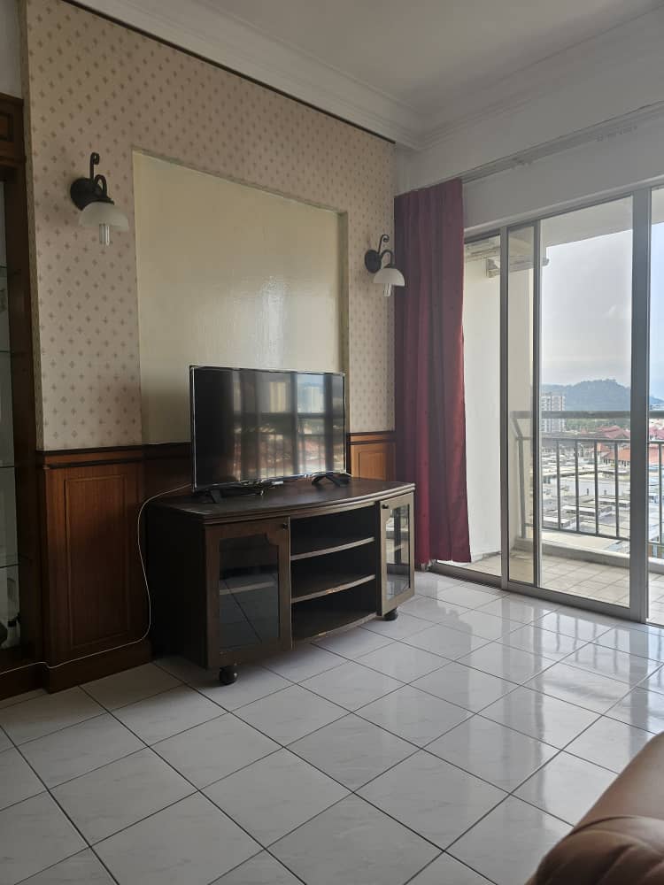 Villa emas  rm1700 dec 25 - photo 3