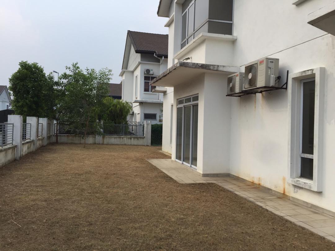 Kota Kemuning Damai Residence Corner - photo 2