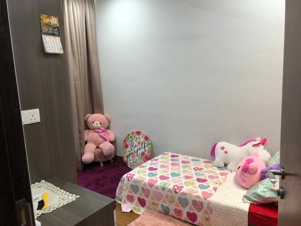Fully furnished reno with id E-boulavard serviced - photo 5