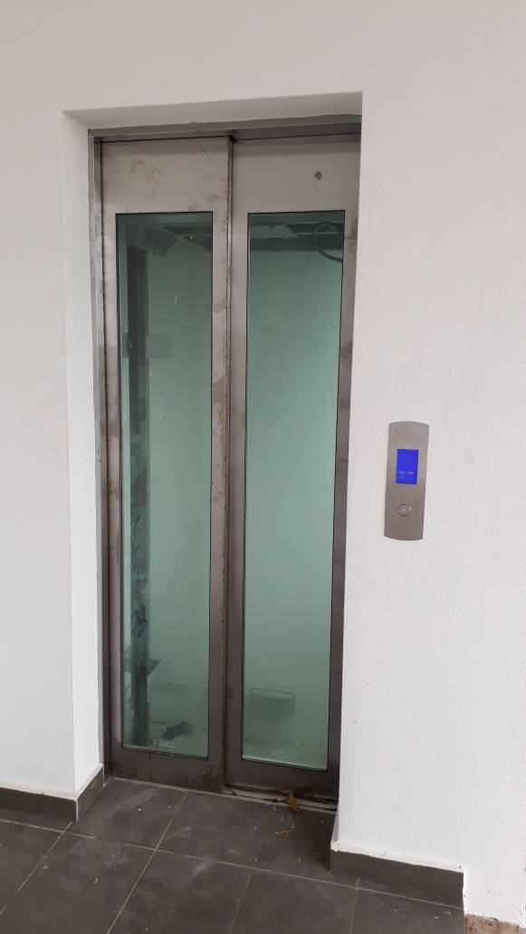 Semi-D 3 Storey With Private Lift Kingsley Hills, - photo 5