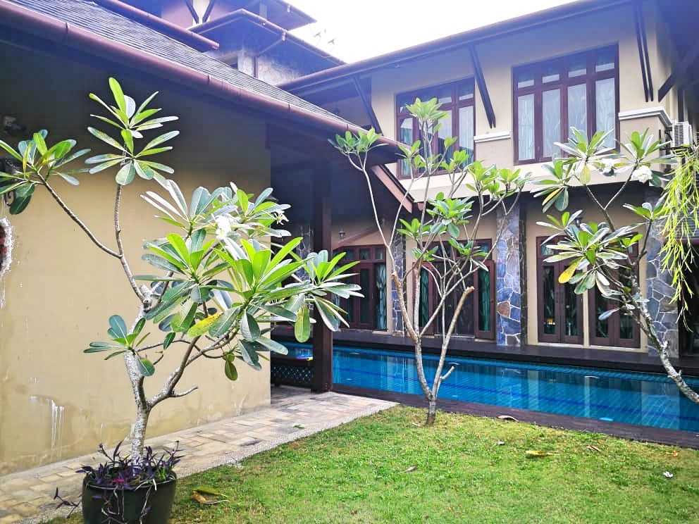 Two and Half  Storey Bungalow Seksyen 9 Shah Alam - photo 9