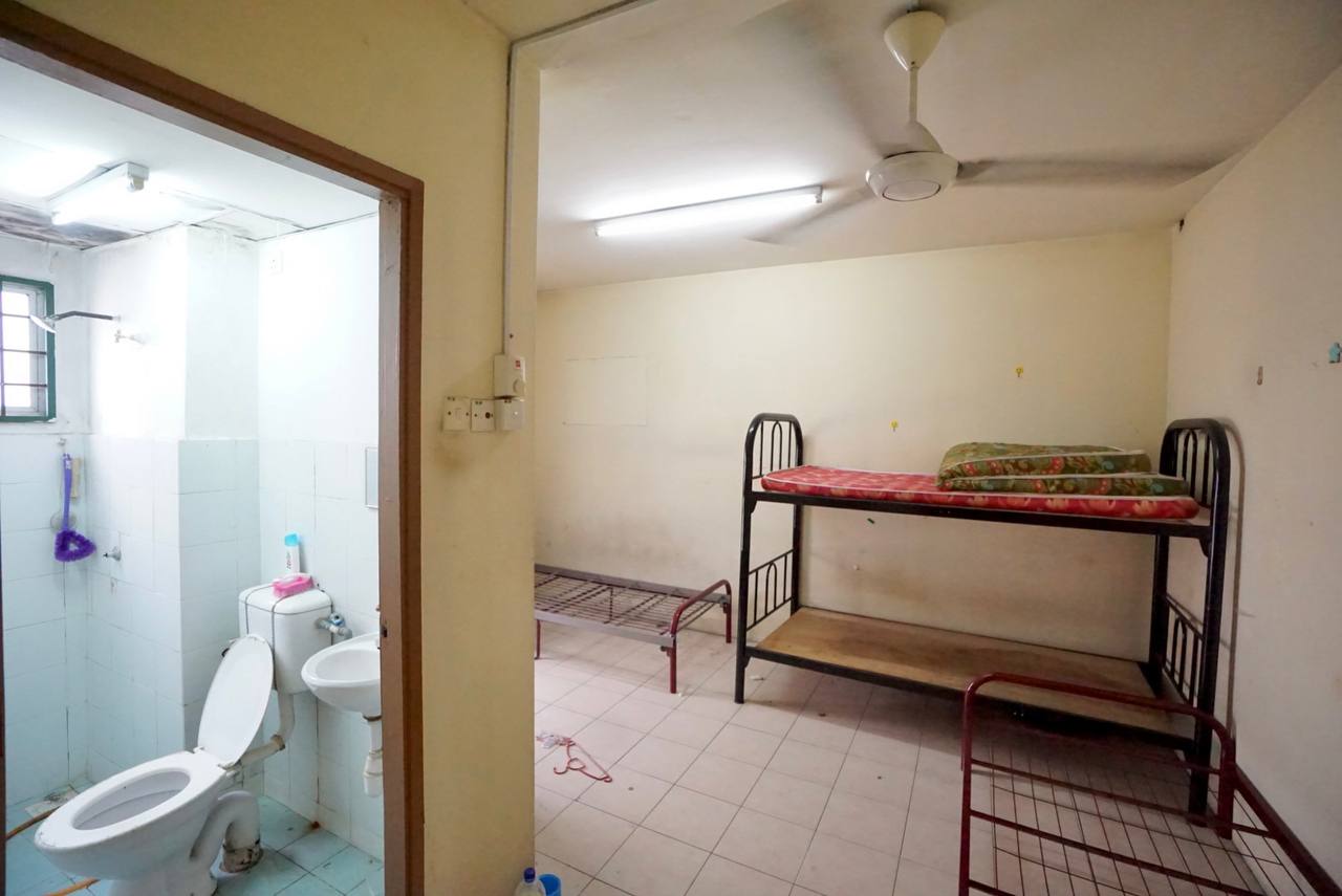 Shop apartment, Pusat Komersial Seksyen 7 Shah Ala - photo 2