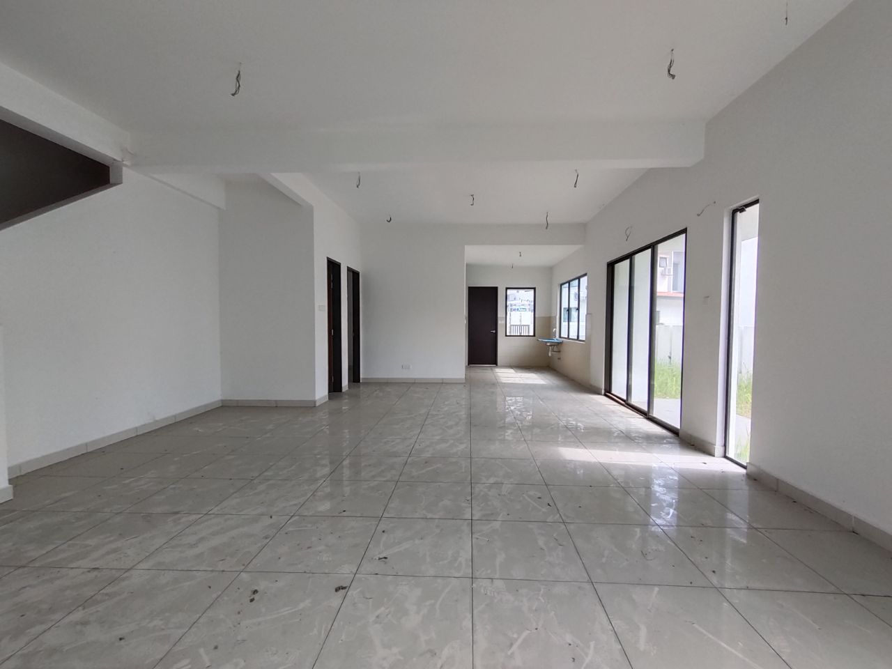 End Lot Double Storey Terrace Superlink House - photo 2