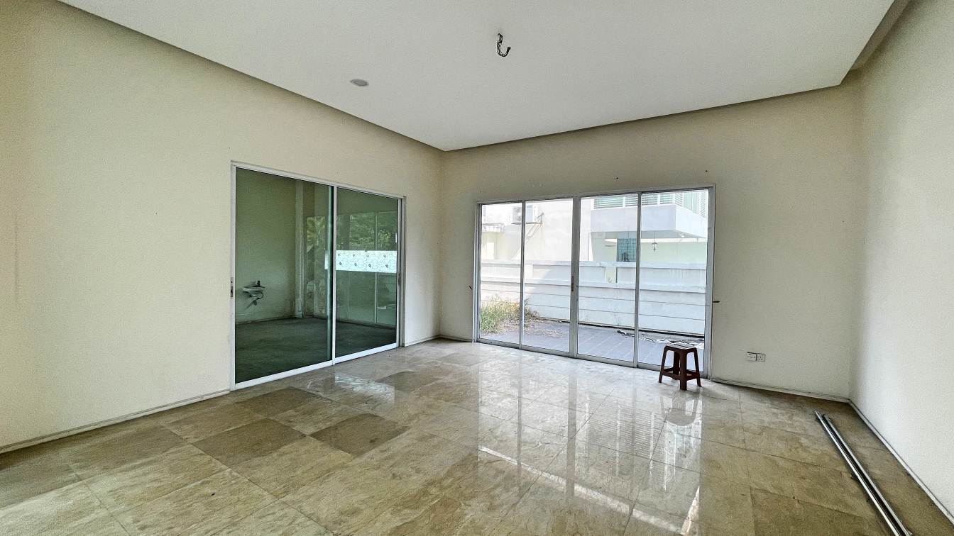 2-Storey Modern Bungalow  Jalan Topaz Seksyen 7 Sh - photo 3