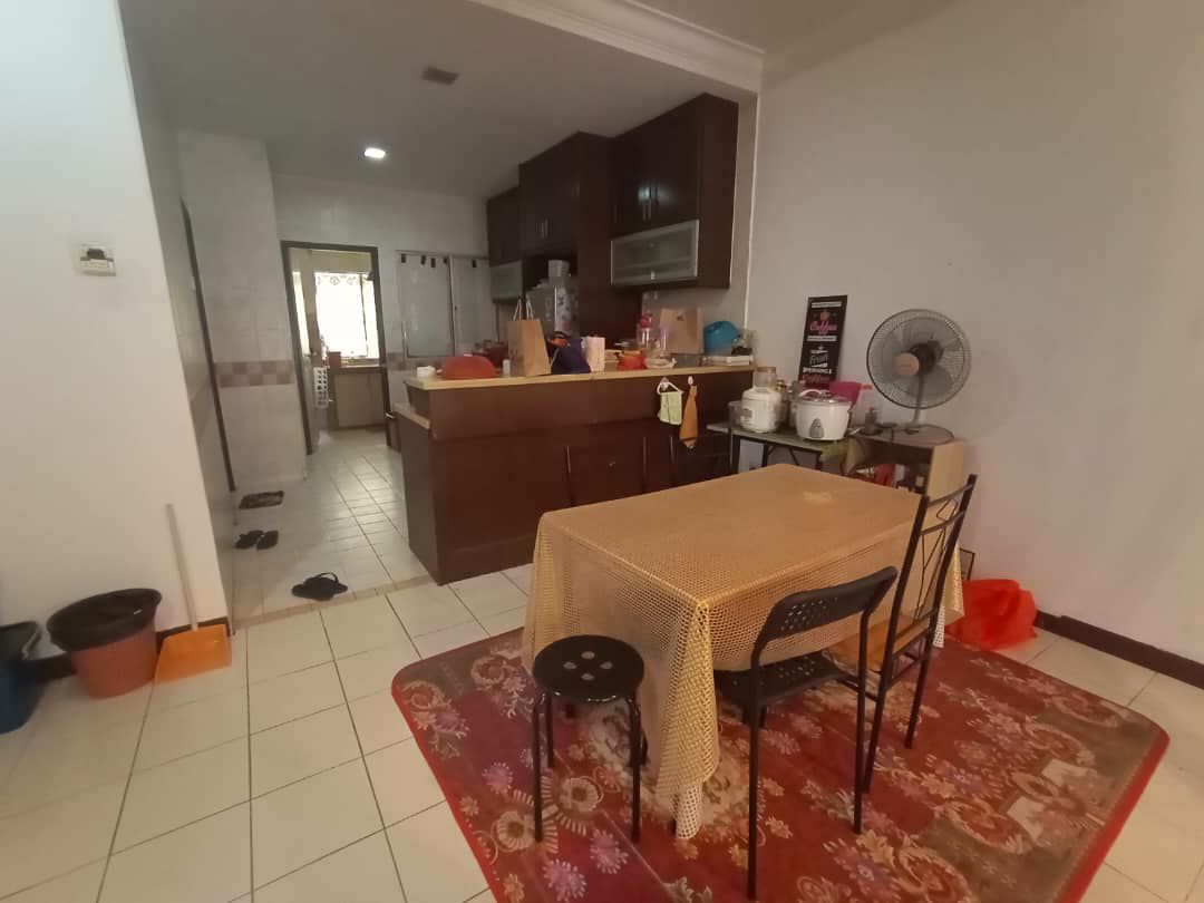 2 Storey Terrace Jalan Plumbum Section 7 Shah Alam - photo 4