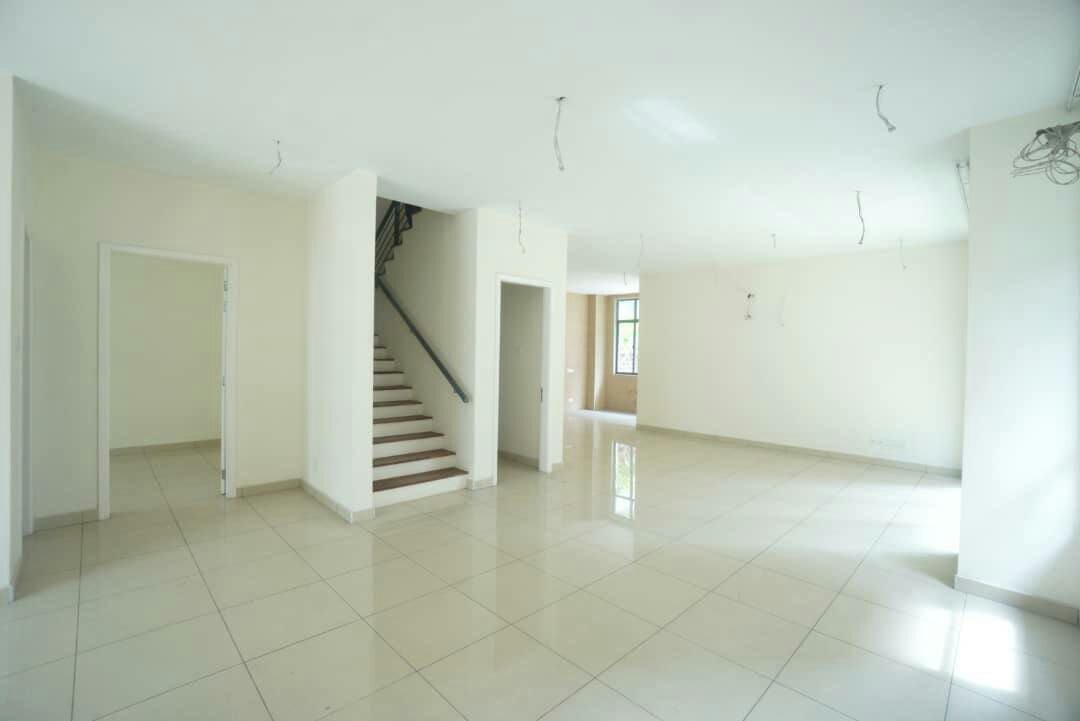 Two Half Storey Semi-D House  Saujana Glenmarie - photo 2