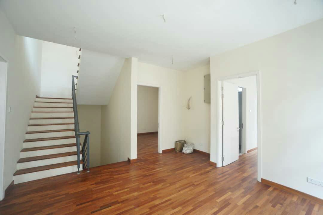 Two Half Storey Semi-D House  Saujana Glenmarie - photo 4