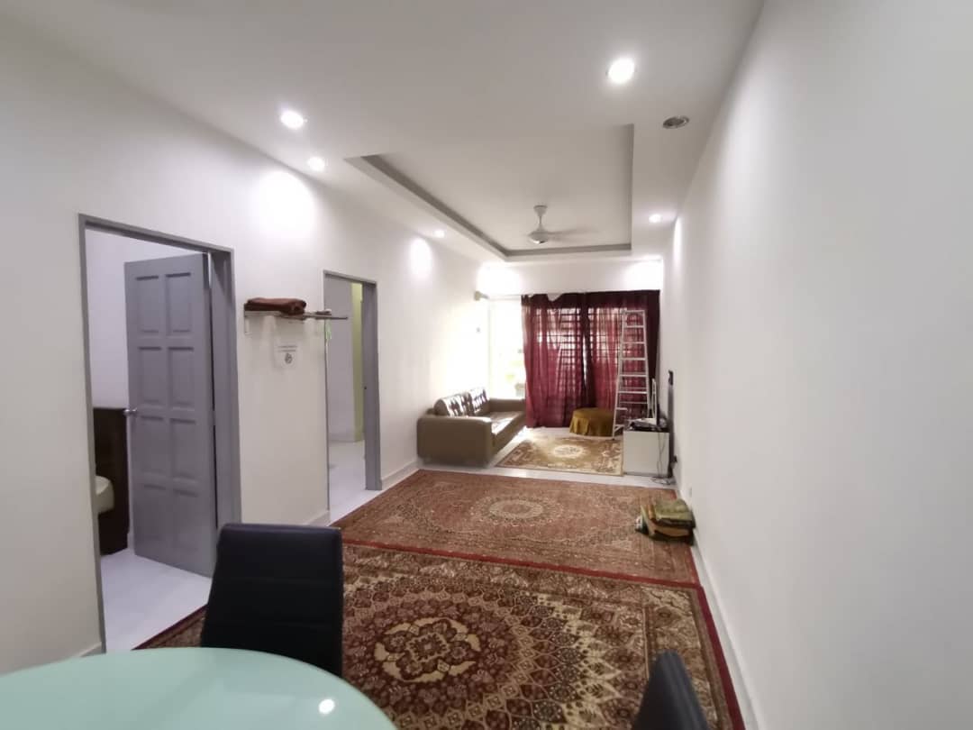 Facing Open  Single Storey Terrace House Ember Ban - photo 2