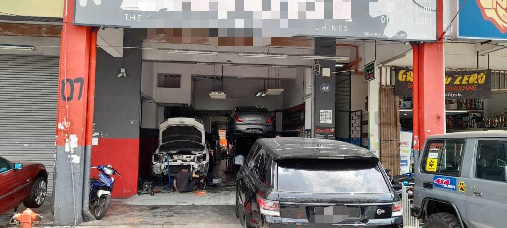 Ground Floor Dataran Otomobil Shop Lot  Seksyen 15 - photo 3
