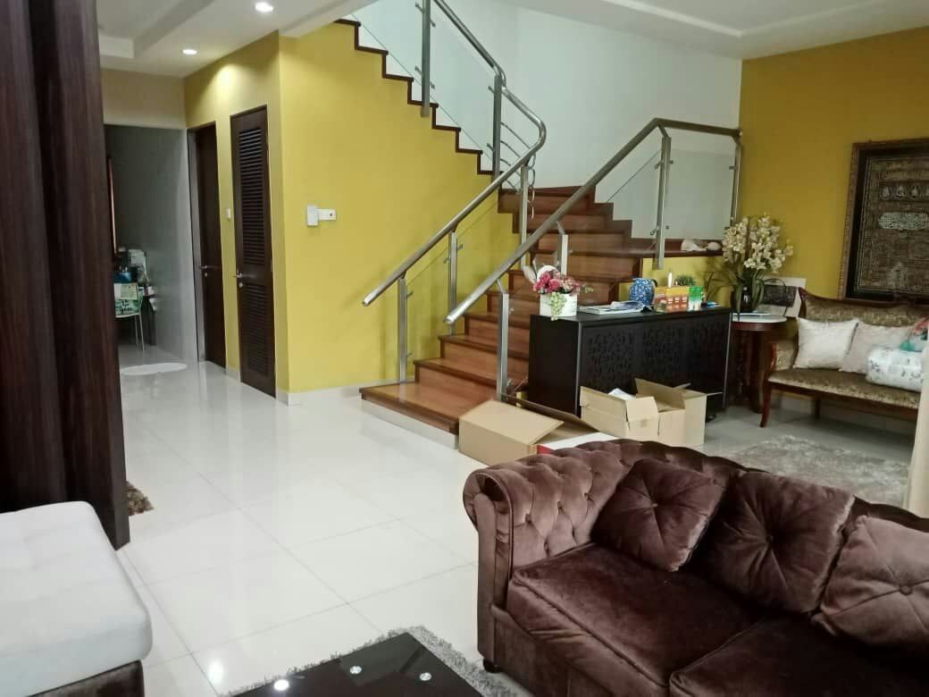 Two half Storey Super link Usj Height Subang Jaya - photo 2
